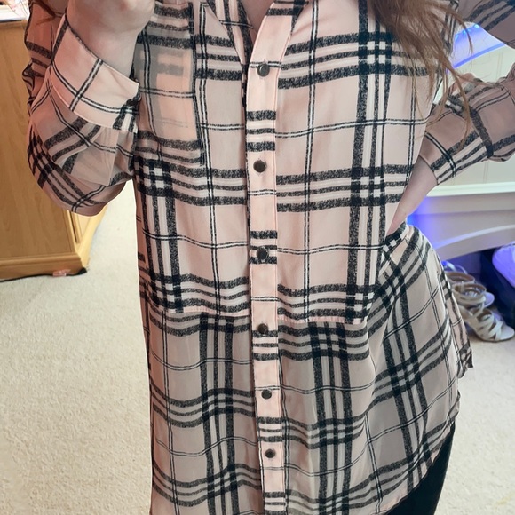 Candies pink and black plaid blouse - Picture 4 of 5